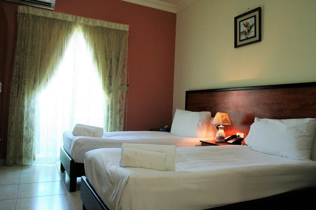 Byblos Comfort Hotel Екстериор снимка